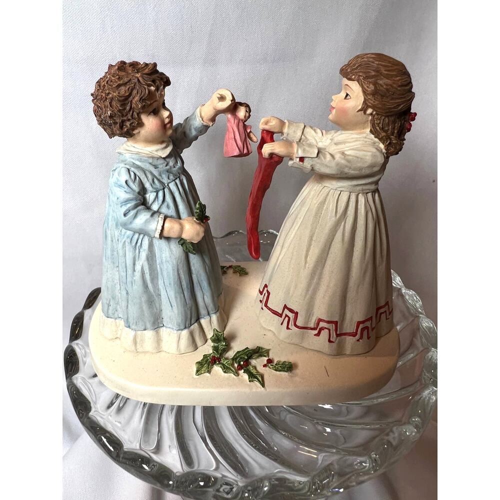 Maud Humphrey Bogart Figurine A Special Gift H5550 1990